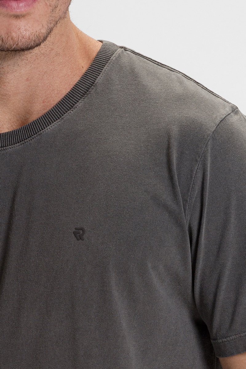 camiseta premium masculino estonado algodao verao riacci chumbo