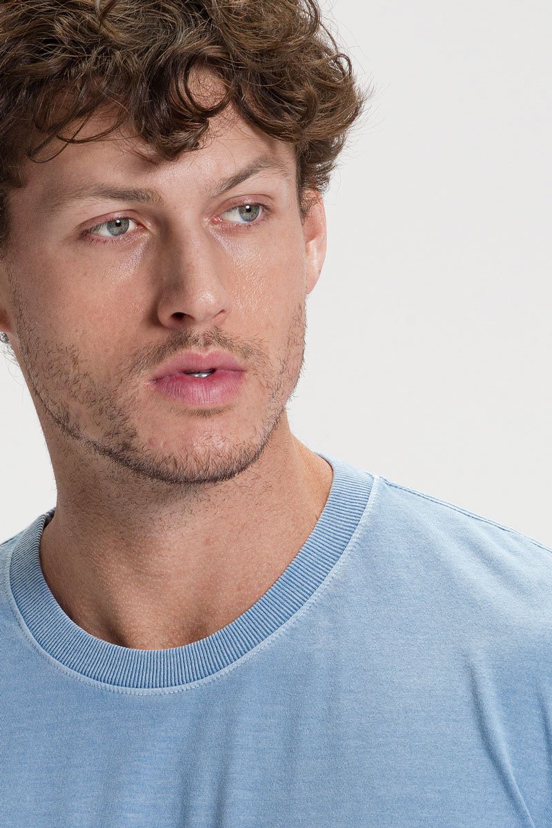 camiseta premium estonada masculina riacci algodao azul ceu