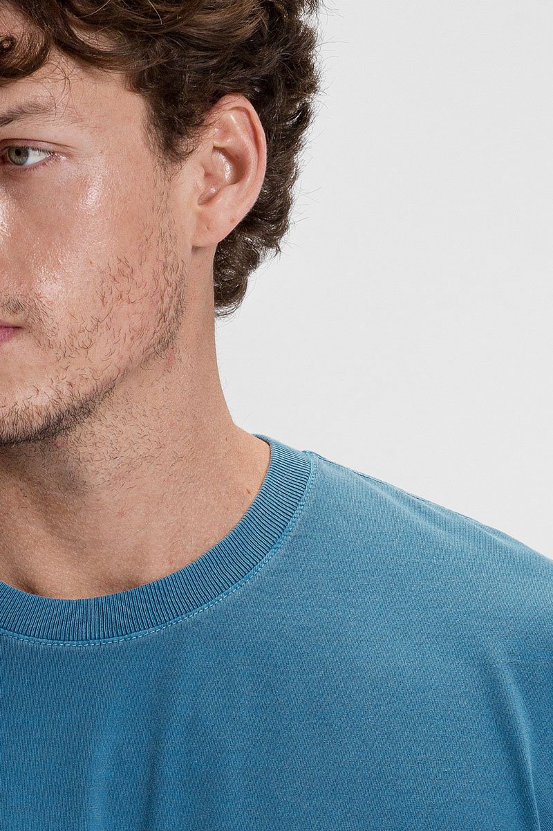 camiseta premium estonada masculina riacci algodao azul profundo