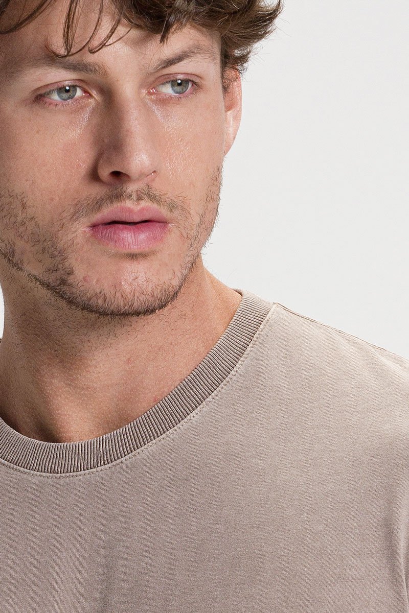 camiseta premium estonada masculina riacci algodao caqui