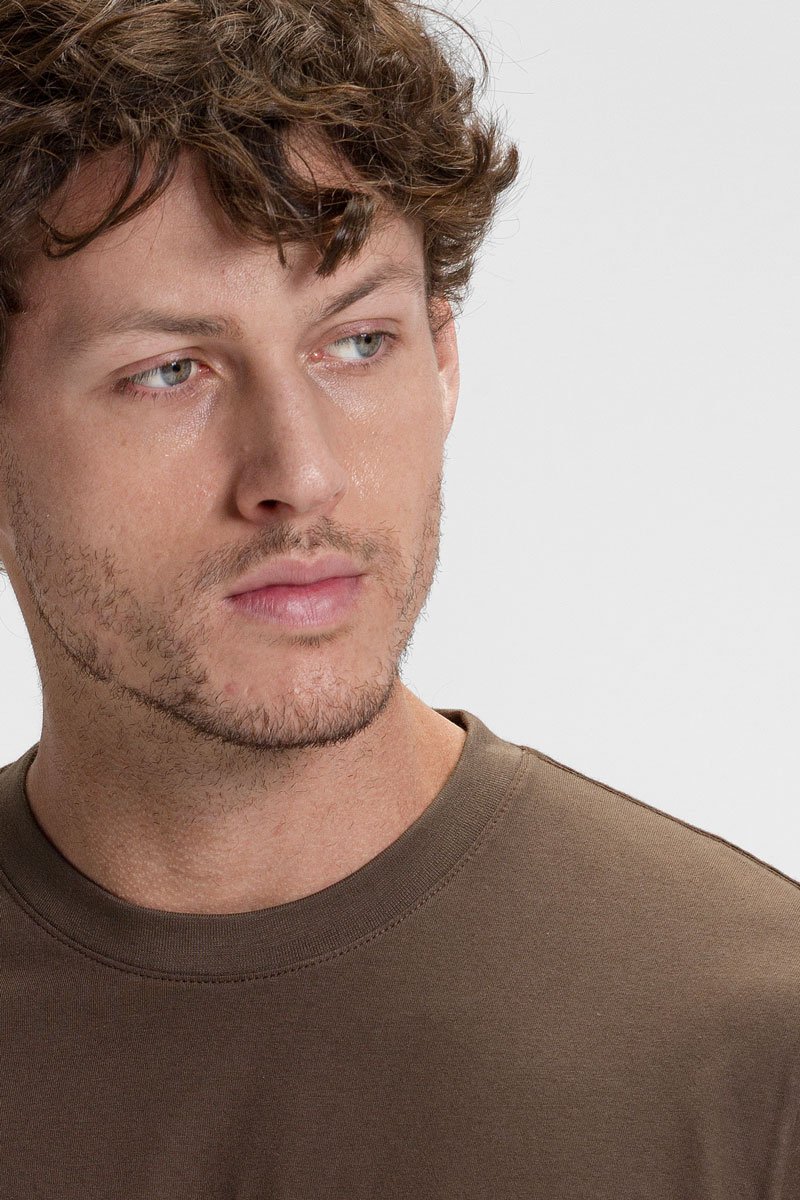 camiseta premium masculina riacci algodao marom