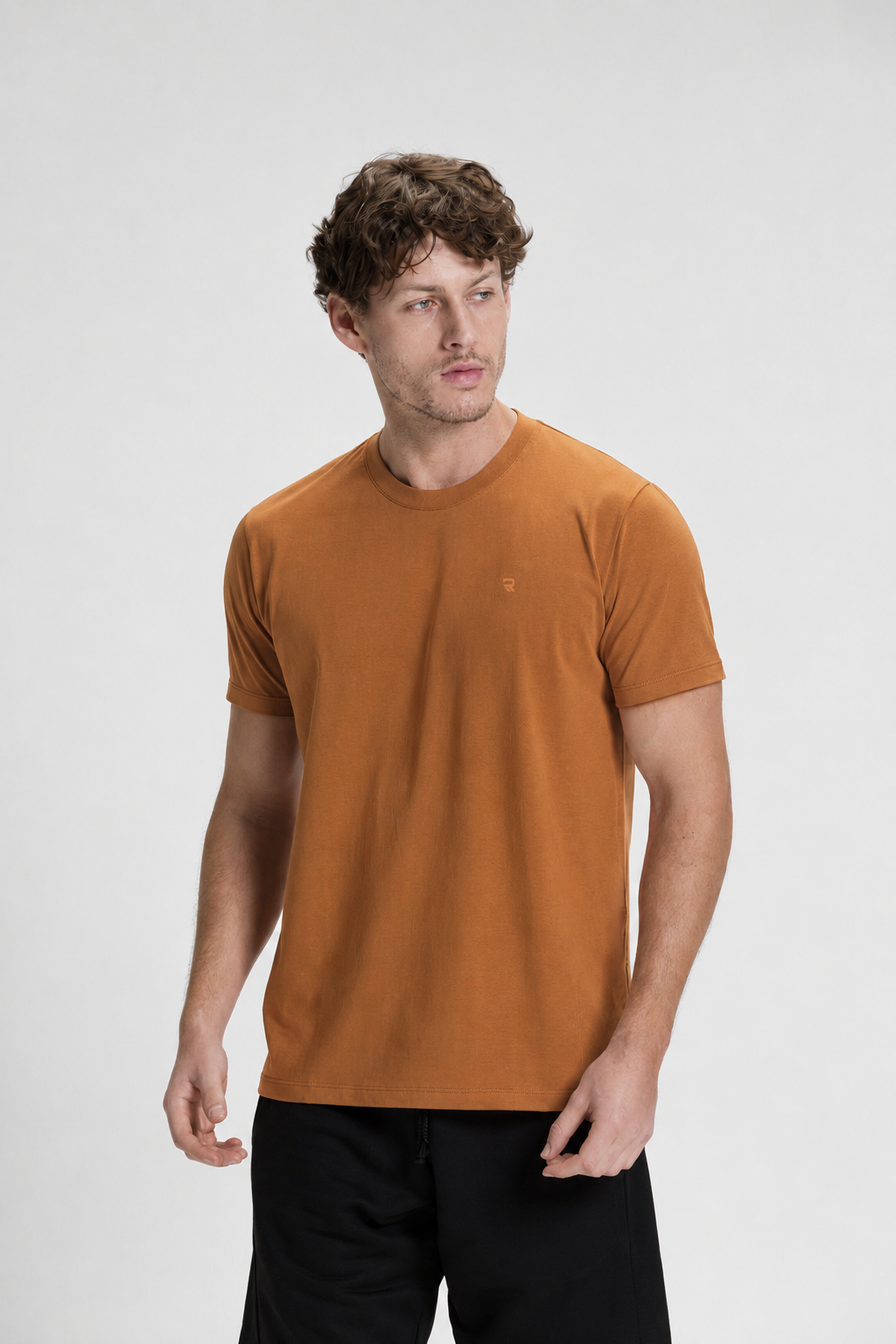 camiseta premium masculina algodao riacci caramelo